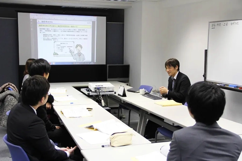 リーダーミーティング・メンバーミーティング